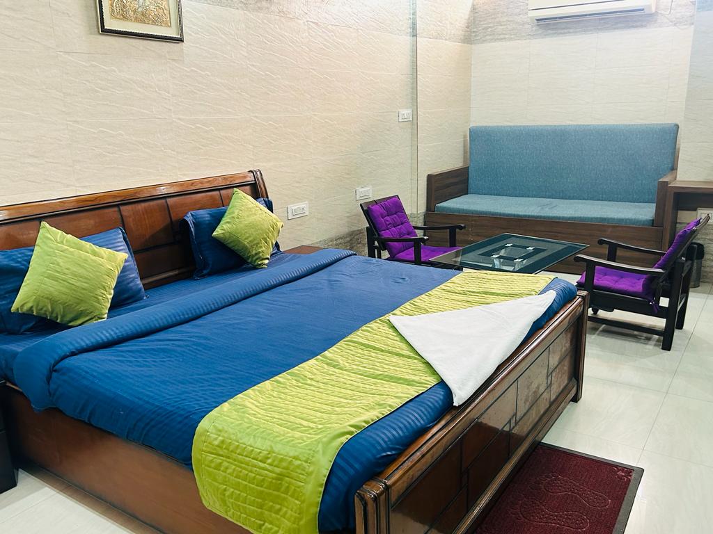 Hotel Gangotri-suite Room